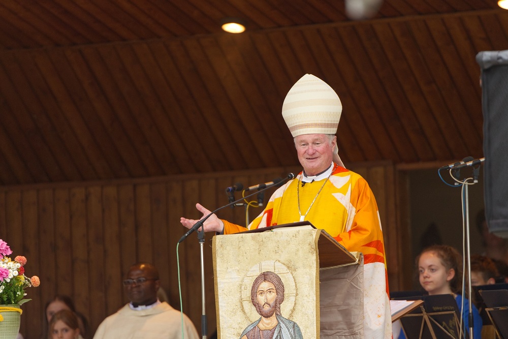 Manfred ScheuerSternpilgern 1.100 Jahre hl. Wolfgang / Diözese Linz / Michael Kraml Bischof Manfred Scheuer bei der Predigt zum Pilgergottesdienst.