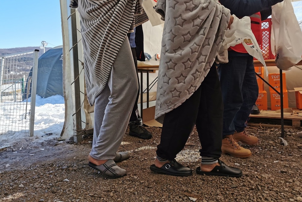 Bosnien: Flüchtlingscamp nahe Bihac / Caritas Österreich/ Bettina Riha Fink