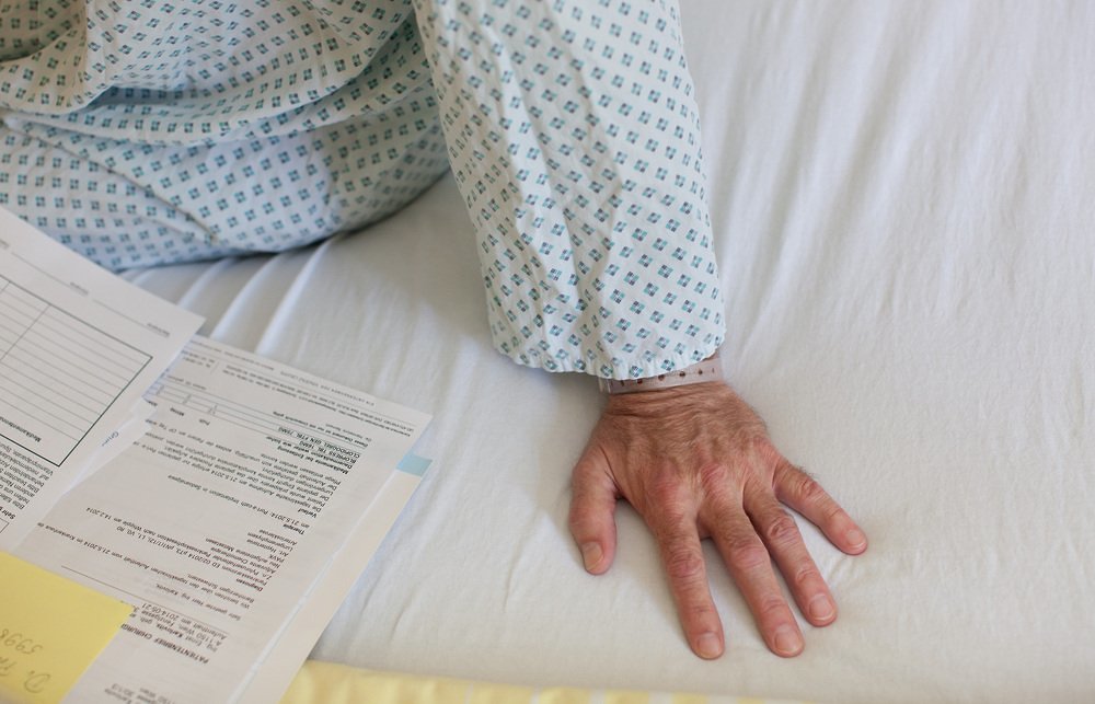 Spitalspatient im Krankenbett / Vinzenz Gruppe / Petra Rainer Welttag der Kranken: Kirchenzeitung gibt Tipps für Fürsprecher-Heilige