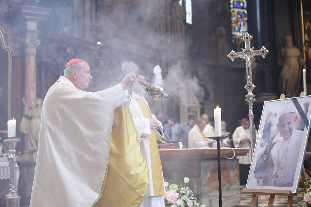 Requiem für Papst Franziskus im Stephansdom / Stephan Schönlaub /Erzdiözese Wien Schönborn zu Franziskus: Das Hervorstechendste war, dass er normal war