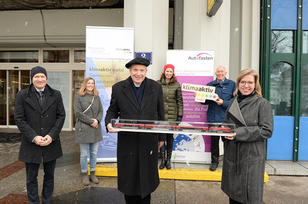 Auftakt Autofasten mit Kardinal Christoph Schönborn, Leonore Gewessler & al.