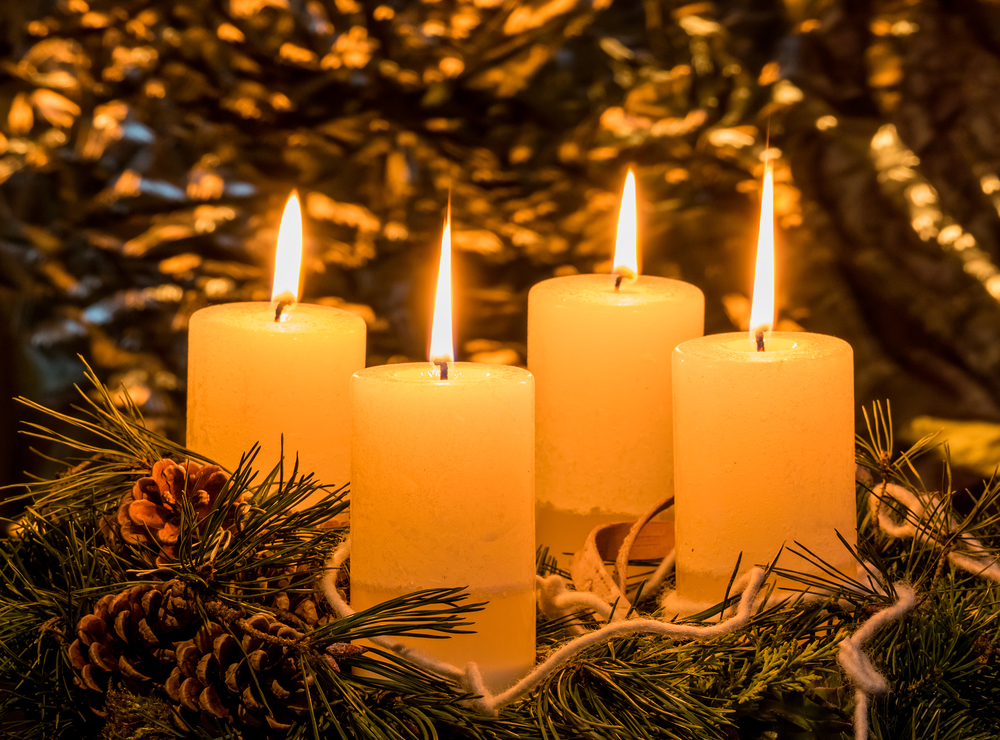 Adventkranz zu Weihnachten / Erwin Wodicka - wodicka@aon.at, Erwin Wodicka Ein Adventskranz zu Weihnachten sorgt für romatinsche Stimmung in der stillen Advent Zeit.