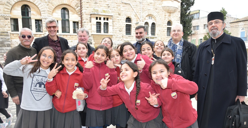 ÖRKÖ-Delegation mit Schülerinnen in Jerusalem / Ökumenischer Rat der Kirchen Heiliges Land: Delegation aus Österreich will Friedensinitiativen stärken