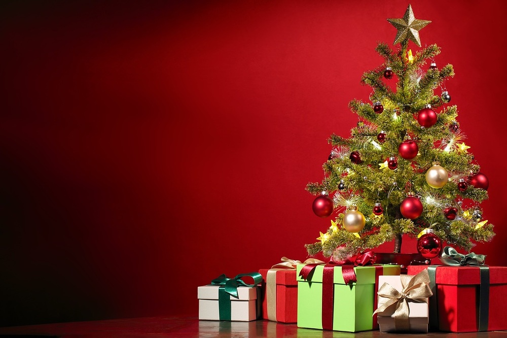 Weihnachten - Mehr als Geschenke & Konsum? / pixabay.com / CC0 Public Domain Ein katholisch.at-Standpunkt von Petra Steinmair-Pösel