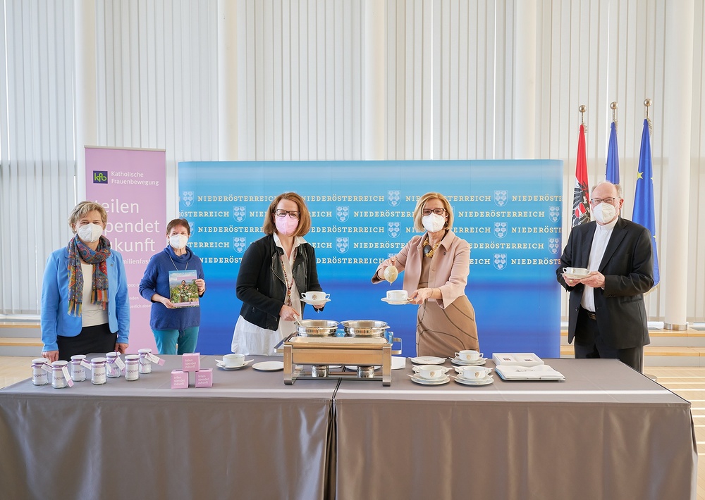 Fastensuppenessen in St. Pölten 2021 / NLK Pfeiffer