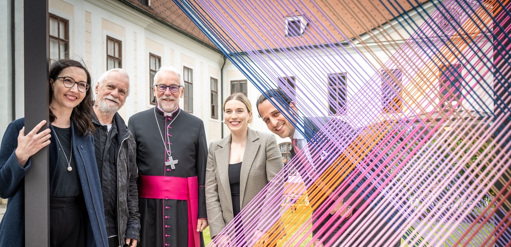Kärnten: Kirche im Einsatz für Frieden und Versöhnung / www.karlheinzfessl.com/agb, Karlheinz Fessl Kärnten: Kirche im Einsatz für Frieden und Versöhnung